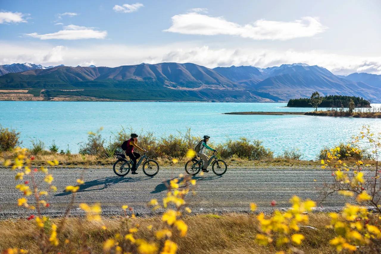 mackenzieLakeCycle